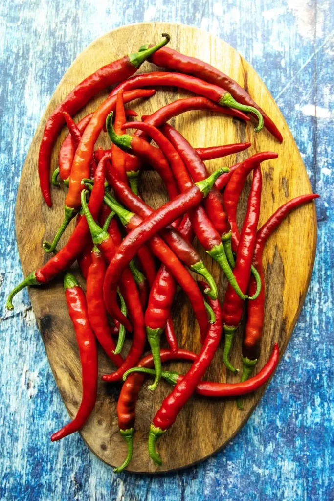 Pieprz cayenne — rozgrzewające zioło, które robi więcej niż myślisz